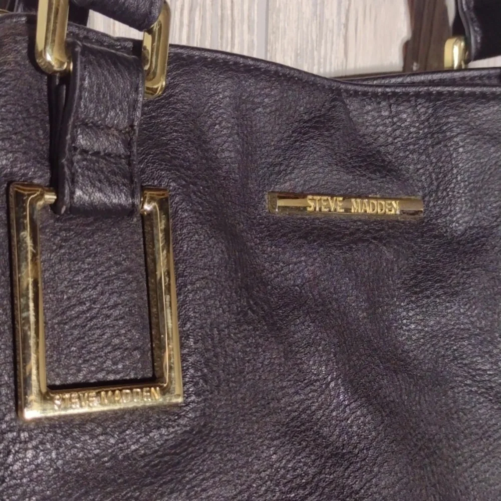 Cute/ Large Steve Madden Bag